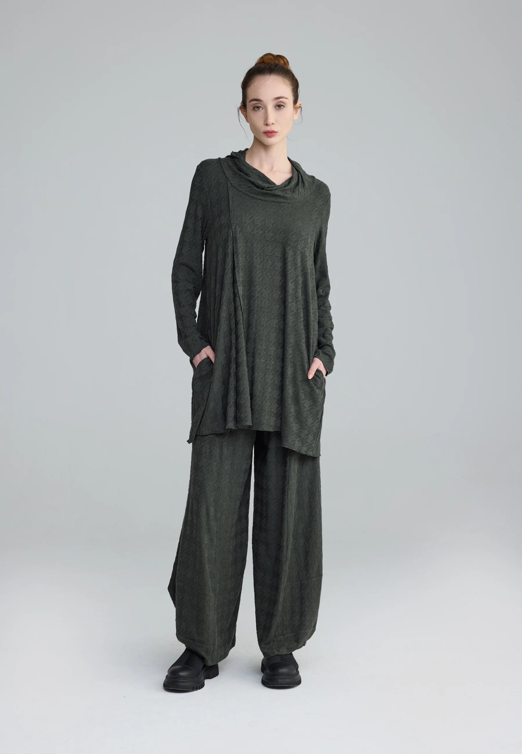 NEVARA Balloon pants – LUUKAA NEVARA Balloon pants – LUUKAA