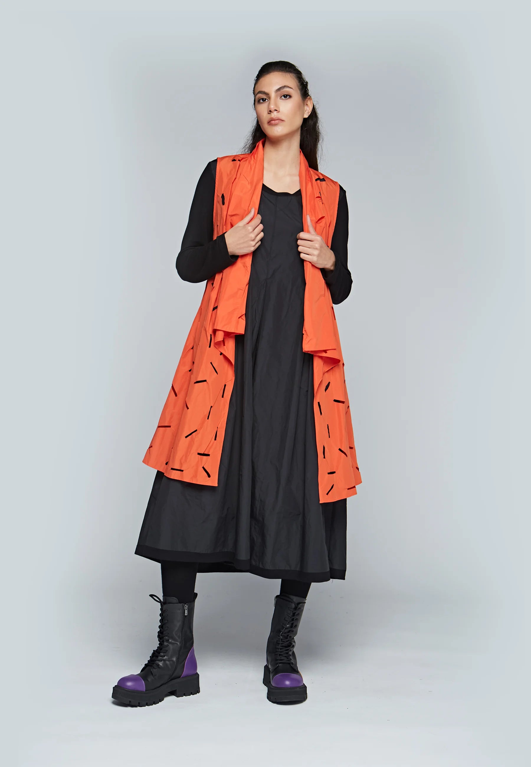 OPPOSE Mid-length, recycled memory taffeta vest