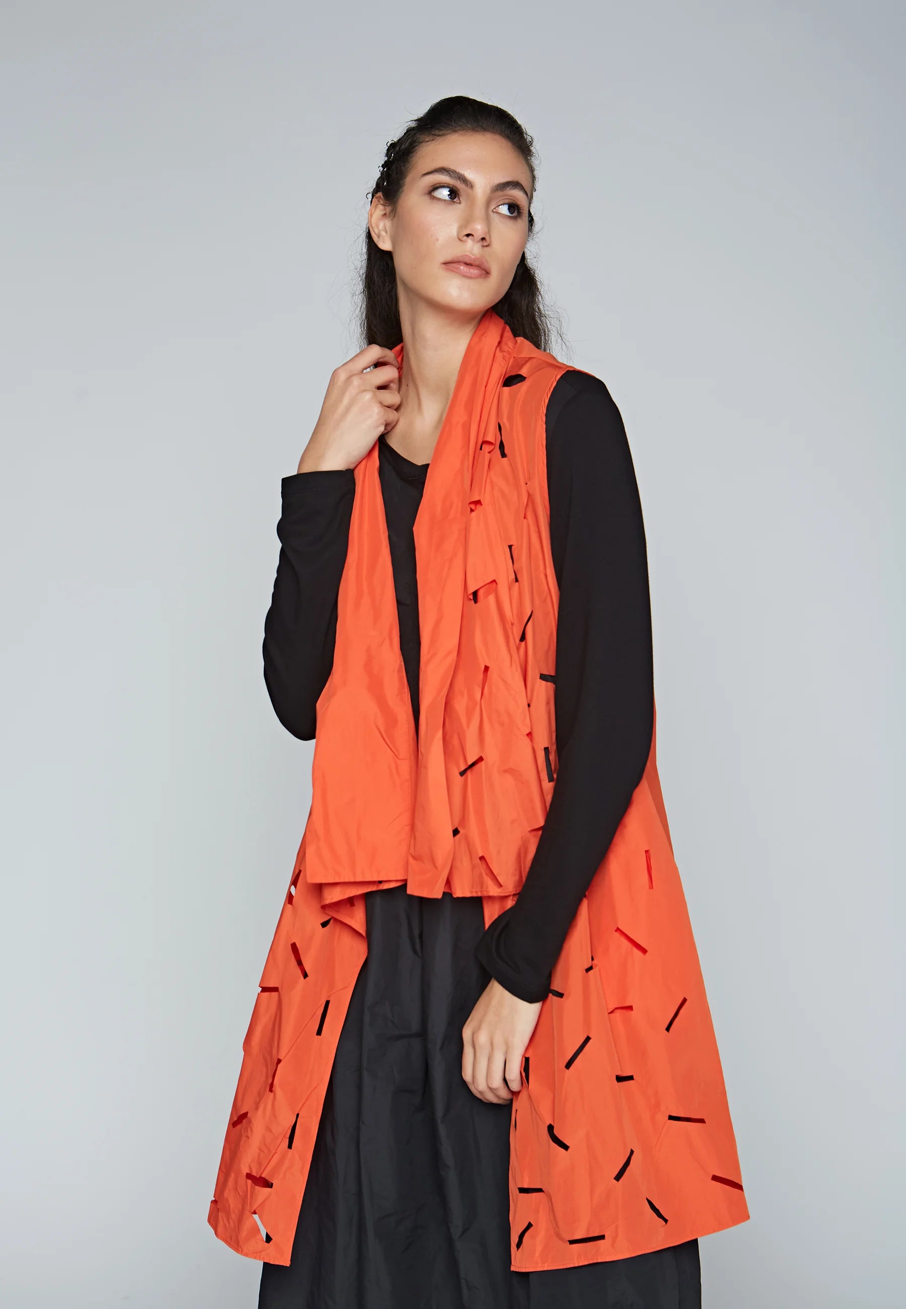 OPPOSE Mid-length, recycled memory taffeta vest