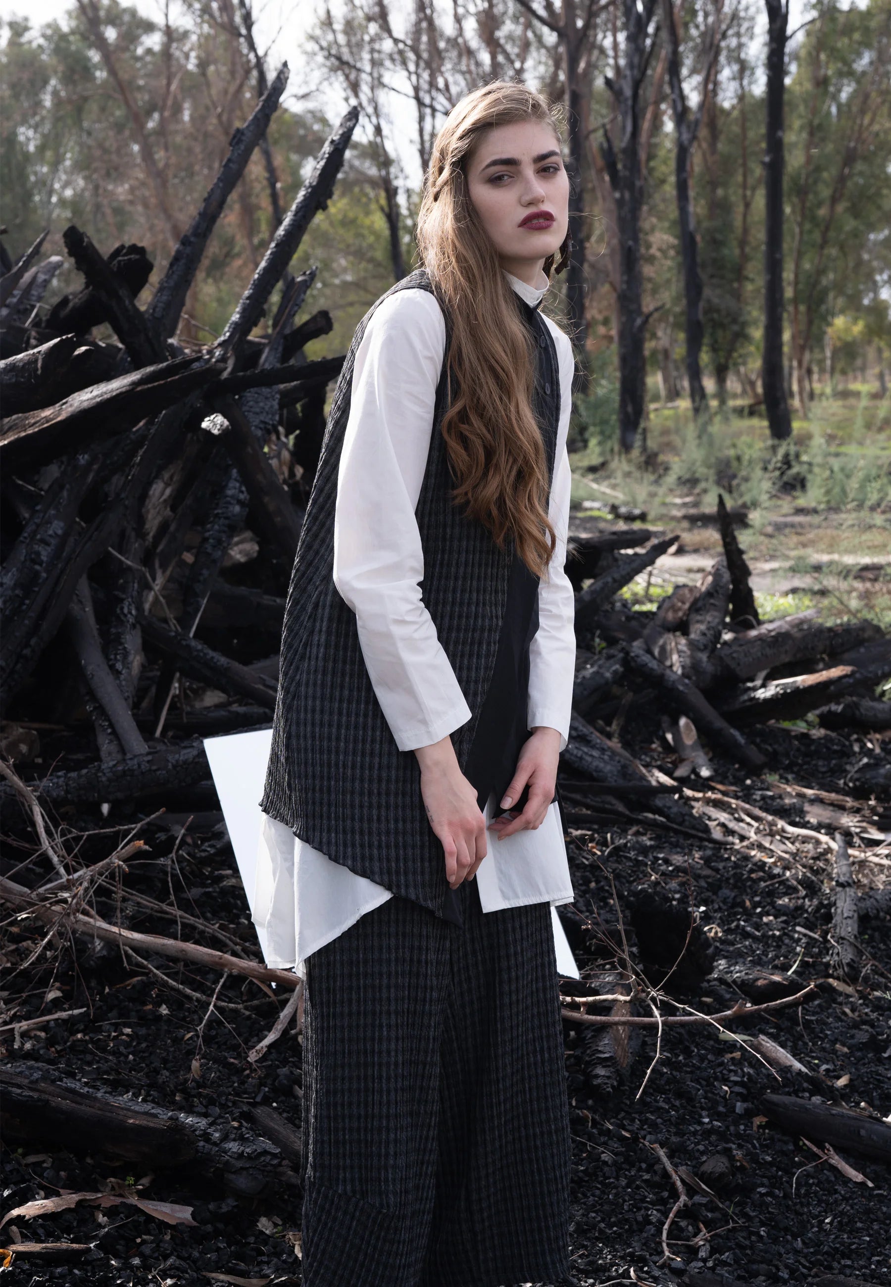PULSE Asymmetrical, plaid, crinkled viscose vest