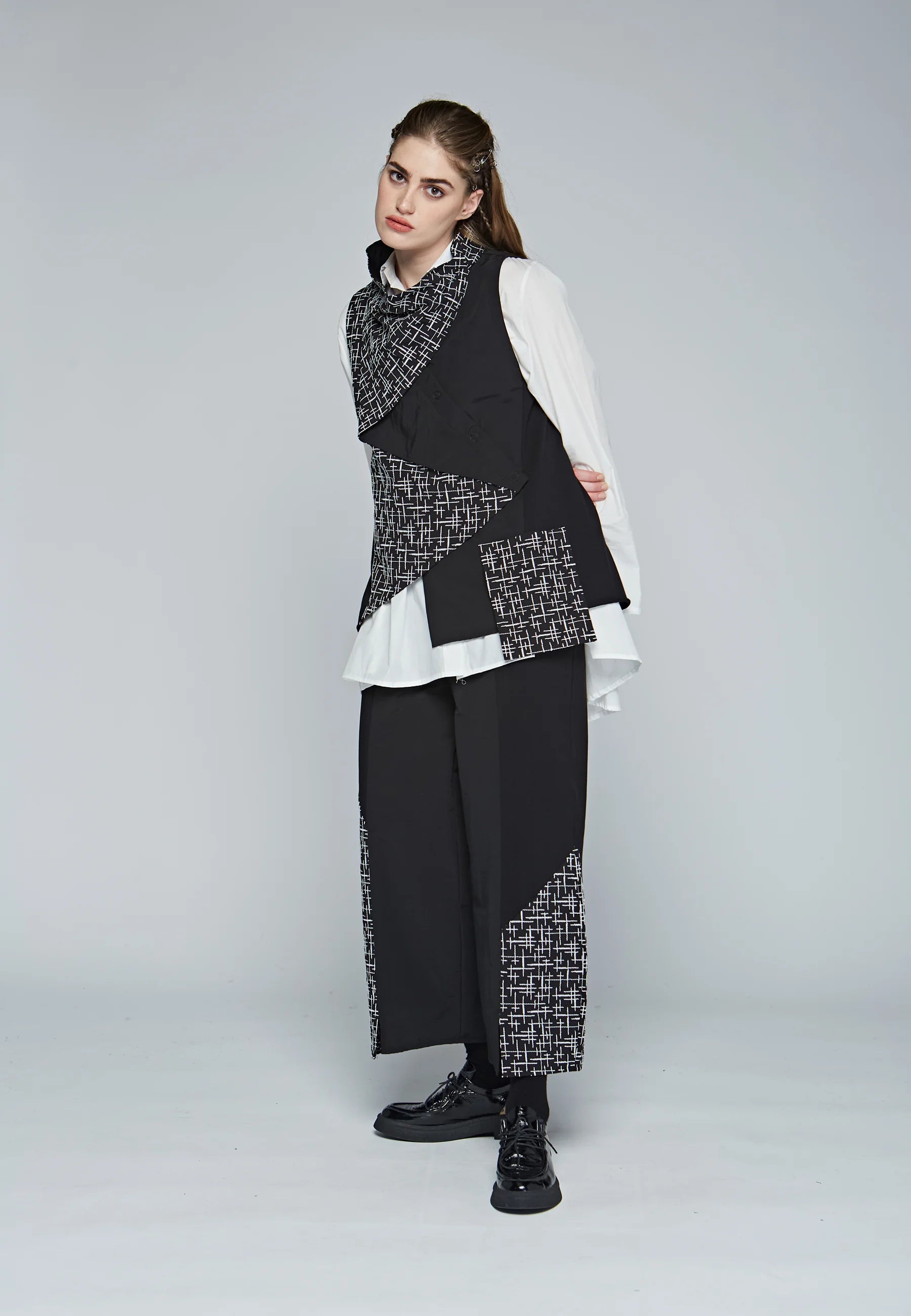 CADENCE Cotton taffeta vest with embroidery