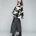 #color_illusion-print-black