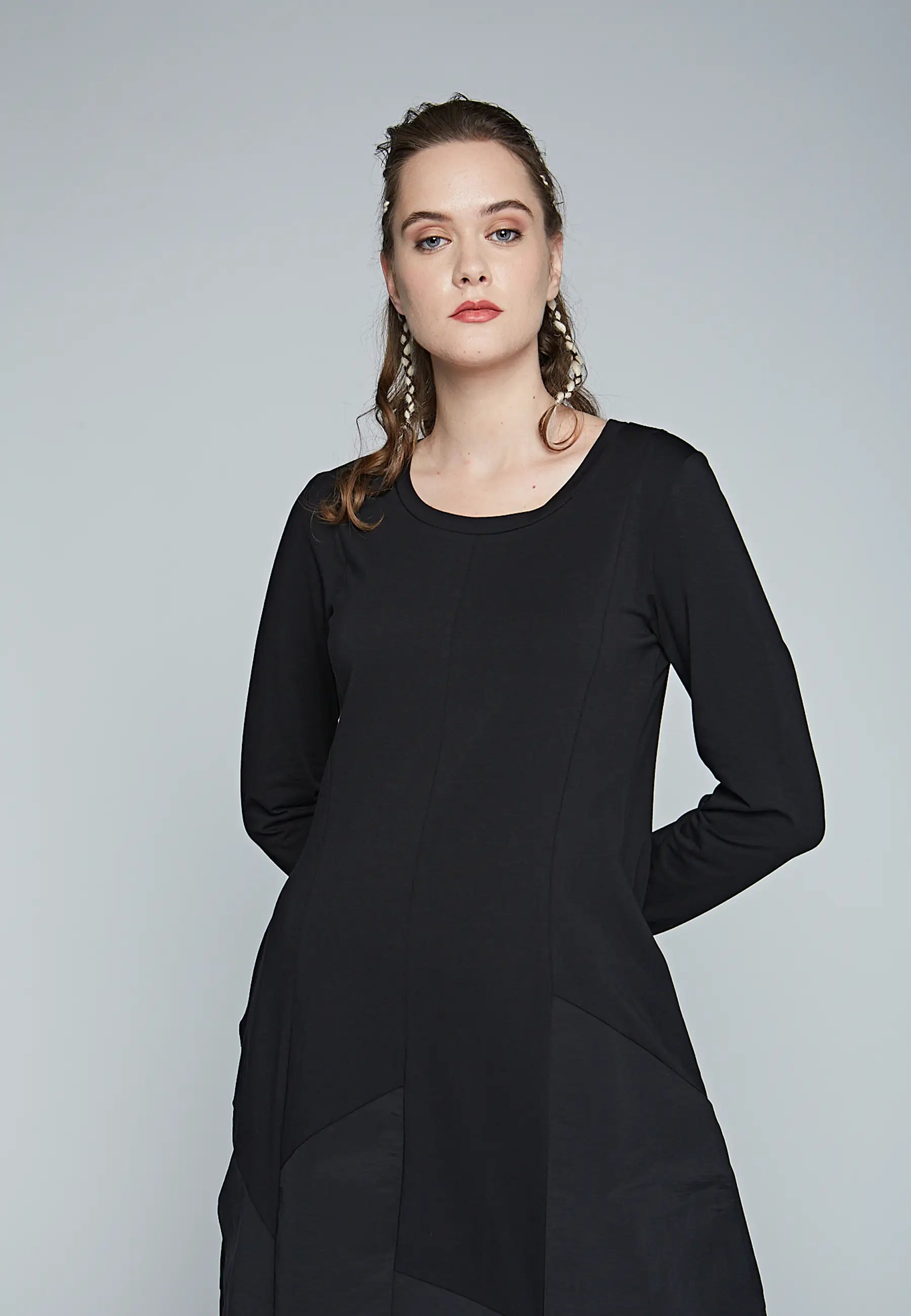 #color_tide2-black-black