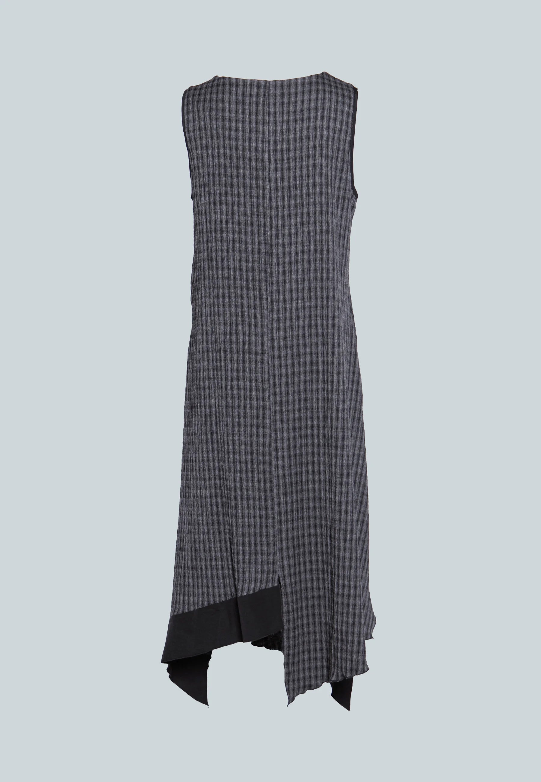 EVOKE Long, plaid, crinkled viscose, asymmetrical dress LUUKAA EVOKE Long, plaid, crinkled viscose, asymmetrical dress LUUKAA