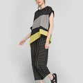 #color_black-striped