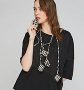 #color_black-and-white-checkered-plain