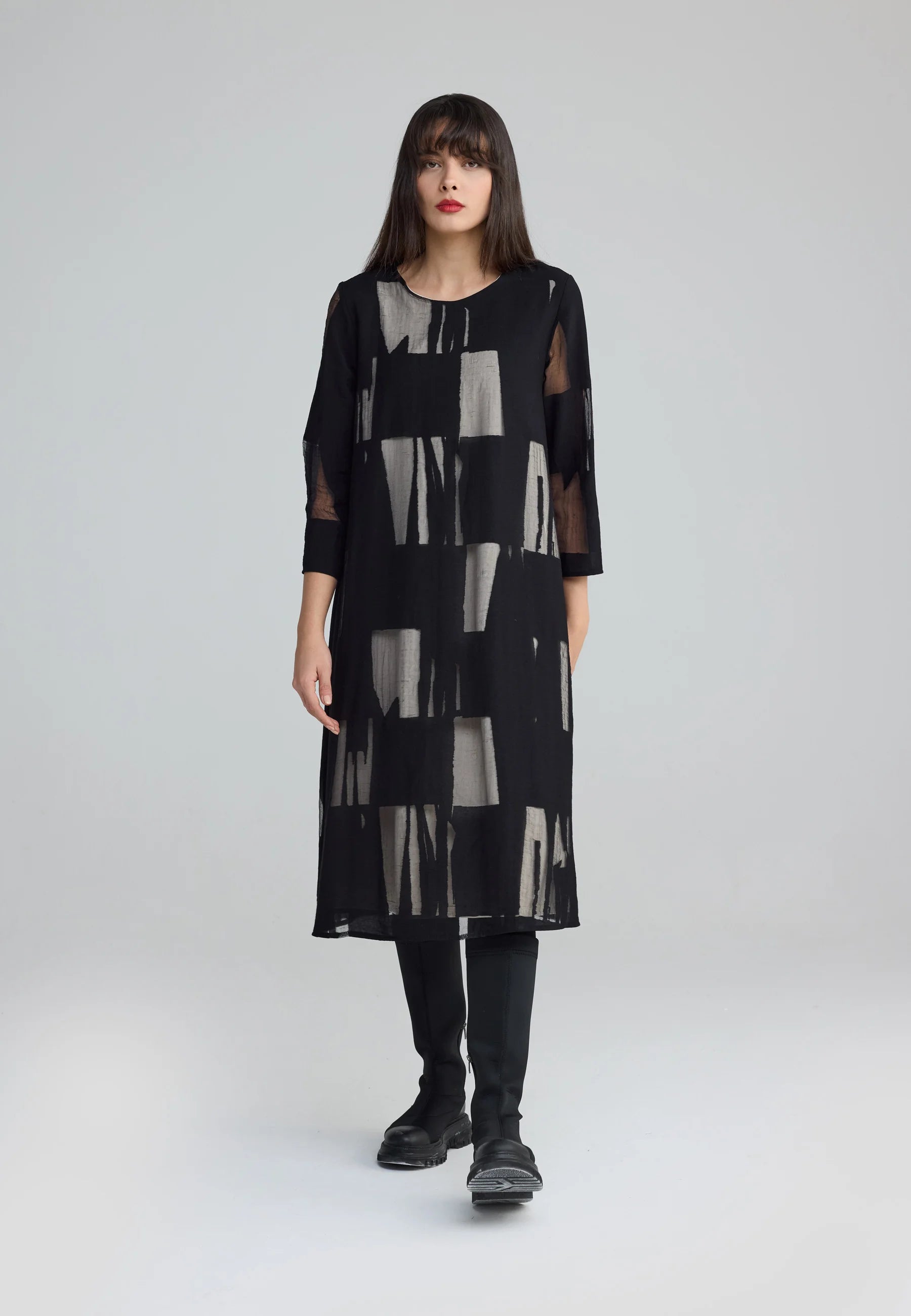 #color_ivory_black