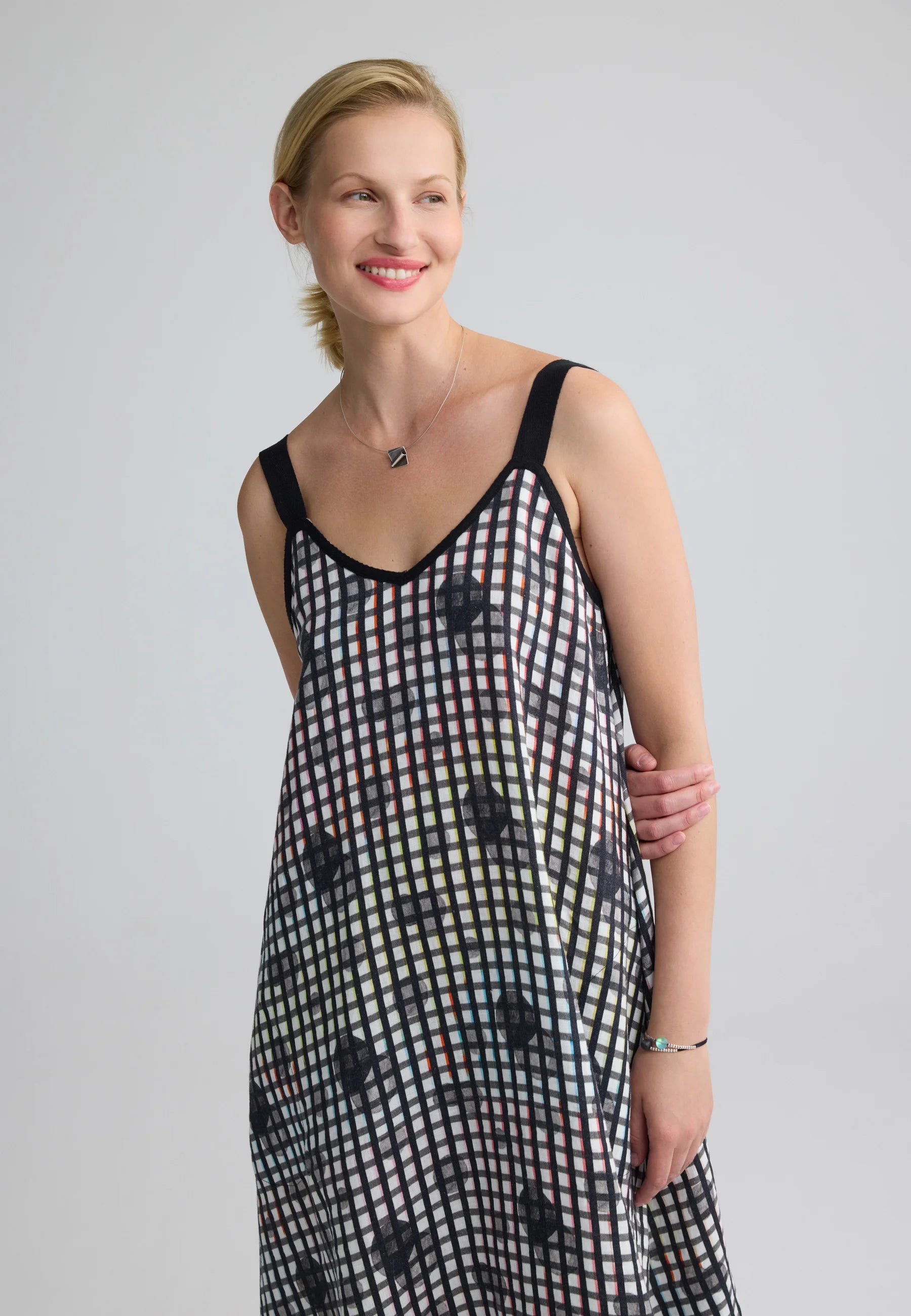 neon linen dress NERIDA Neon print linen maxi dress Neon Black / 06-08
